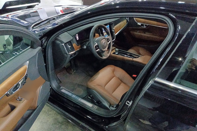 沃尔沃S90 2024款 B5 智逸豪华版中控内饰7003