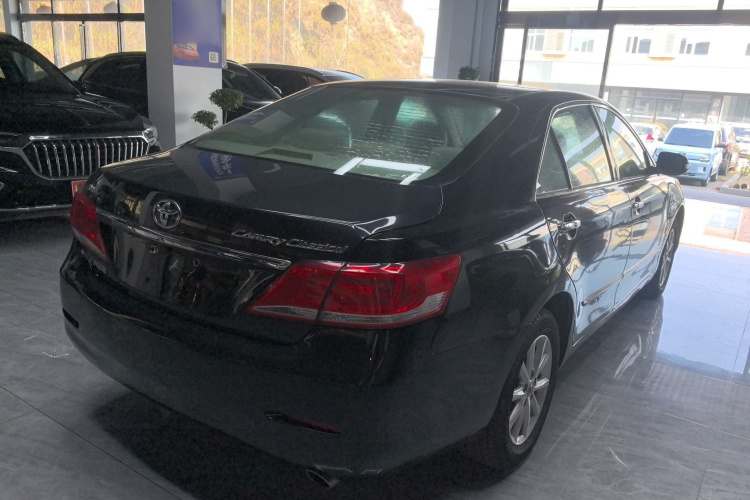 丰田 凯美瑞 2013款 200E 经典精英版车身外观7