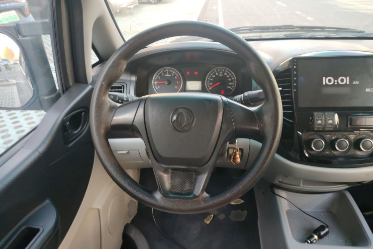 东风风行 菱智 2018款 M3 1.5L 5座基本型局部细节13