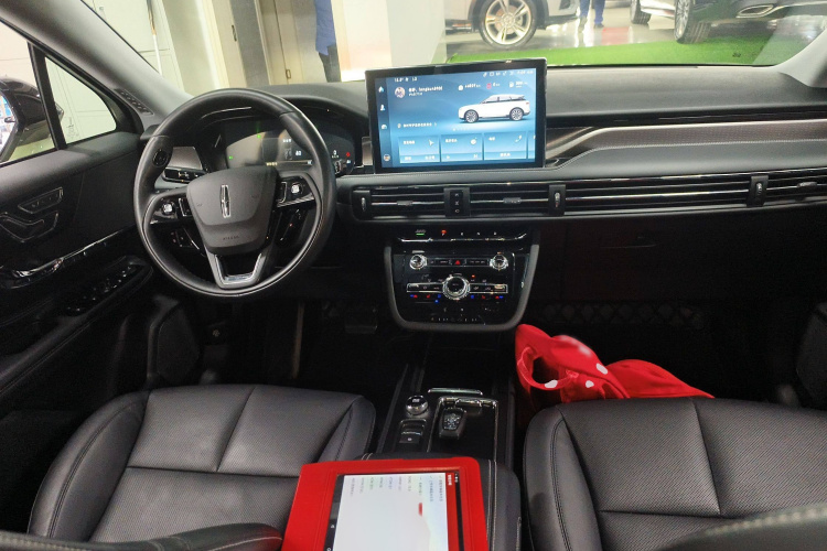 林肯 冒险家新能源 2021款 PHEV 四驱e享版中控内饰7002