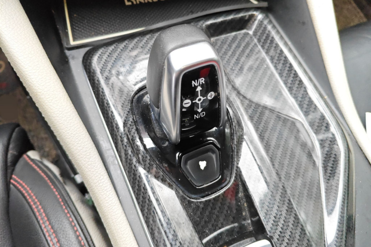 领克02 2018款 1.5T DCT两驱耀Pro版 国V局部细节18