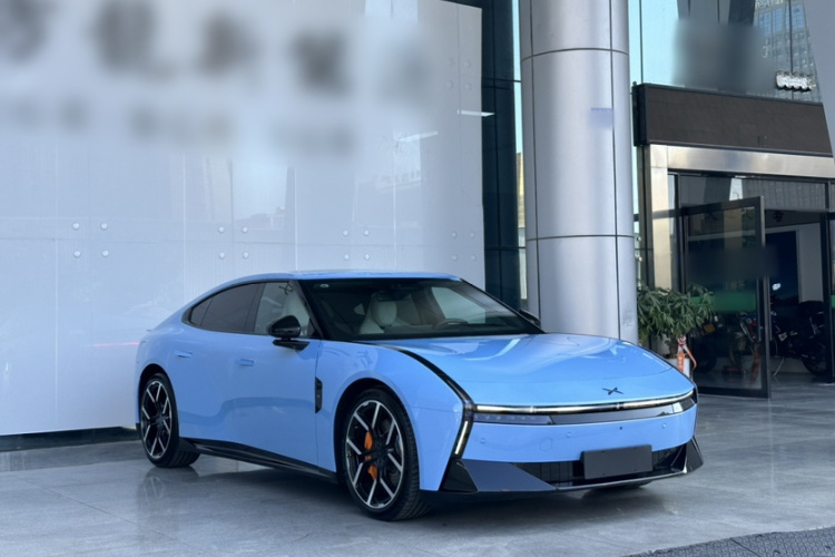 小鹏P7 2025款 702 长续航 Ultra车身外观6001