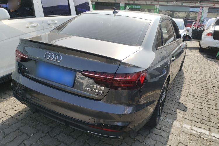 奥迪A4L 2022款 45 TFSI quattro 臻选动感型车身外观6005