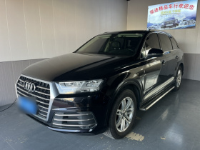 奥迪Q7 2018款 40 TFSI 舒适型