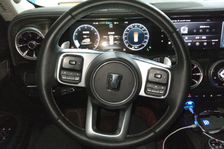 坦克300 2023款 城市版 2.0T 很有型中控内饰13