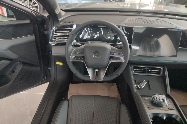 比亚迪 秦L 2024款 DM-i 120KM超越型中控内饰13