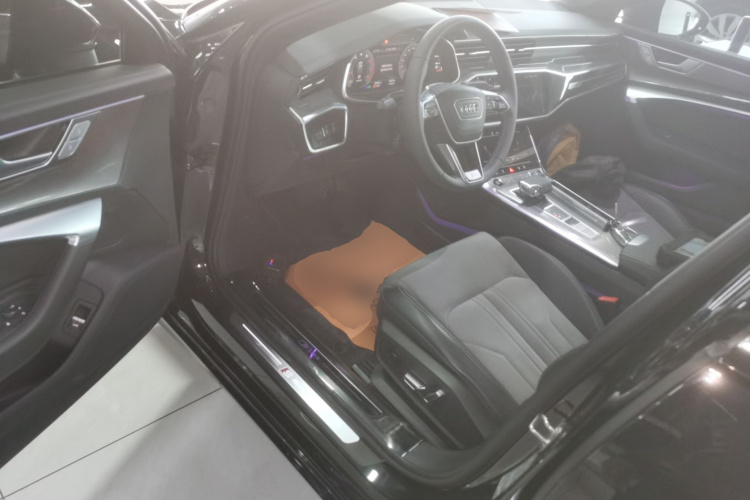 奥迪A6L 2023款 改款 40 TFSI 豪华动感型中控内饰7003