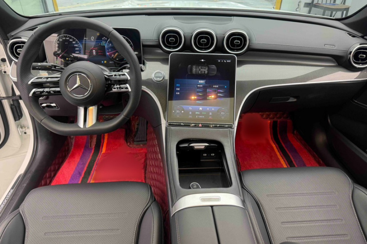 奔驰C级 2023款 改款二 C 260 L 运动版中控内饰7005