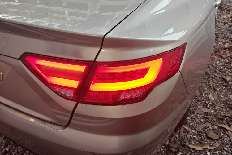 吉利汽车 帝豪GL 2017款 1.3T DCT尊贵型车身外观6006