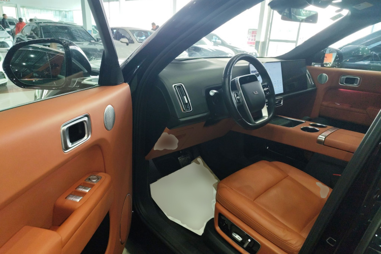 理想汽车 理想L9 2022款 Max中控内饰20