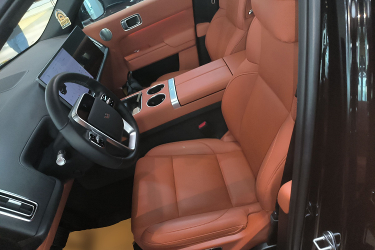 理想汽车 理想L7 2023款 Air中控内饰19