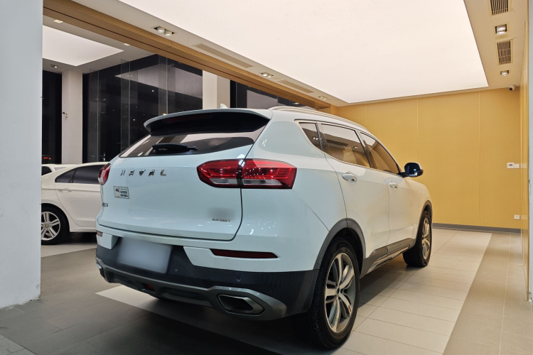 哈弗H6 2017款 红标 2.0T 自动两驱智尚型车身外观6004