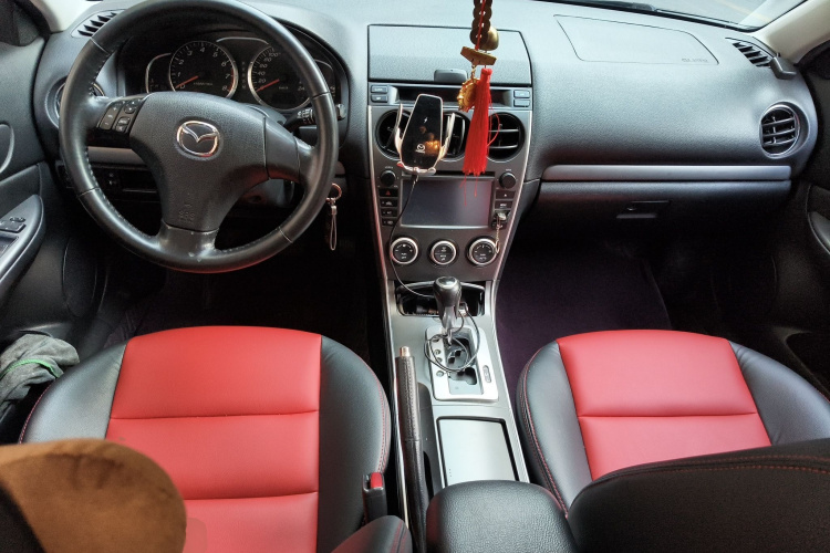 马自达6 2013款 2.0L 自动时尚型中控内饰12