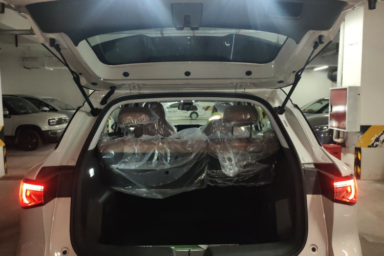 五菱汽车 缤果S 2025款 325km 尊享款机舱底盘23