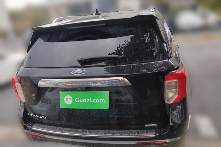 福特 探险者 2020款 EcoBoost 285 四驱钛金版 7座车身外观6