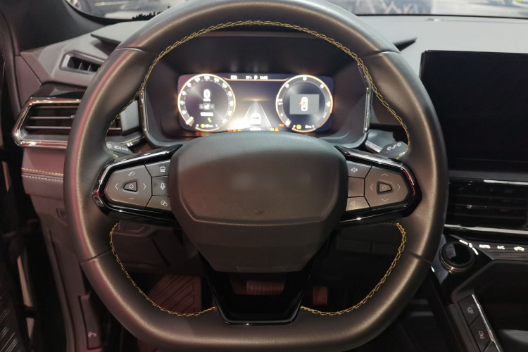 领克06 EM-P 2023款 1.5T Remix PHEV Hero中控内饰13