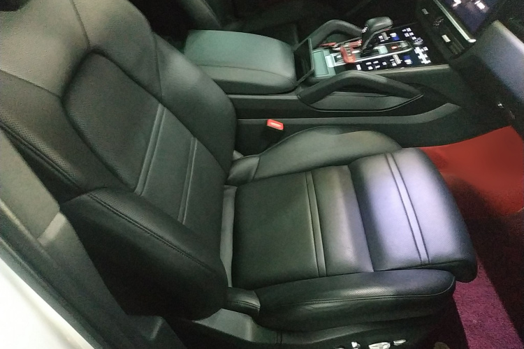 保时捷 2019款 Cayenne 3.0T局部细节41