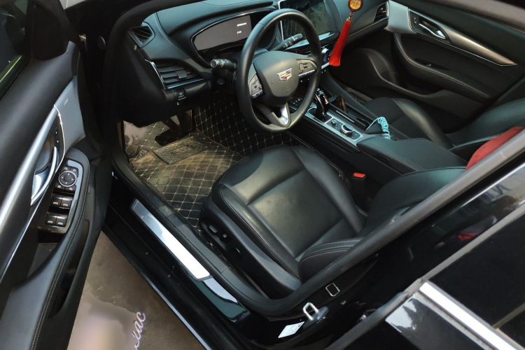 凯迪拉克CT5 2023款 28T 豪华型（标准版）中控内饰7003