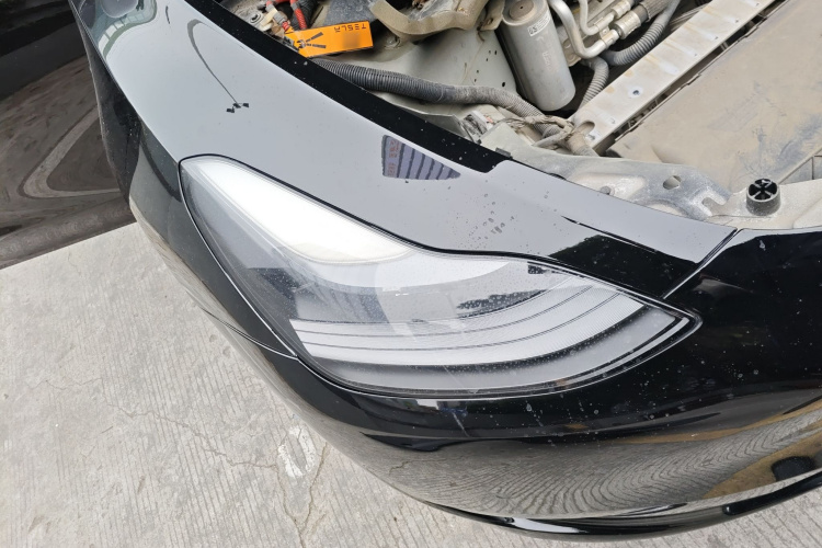 特斯拉 Model Y 2022款 后轮驱动版车身外观8