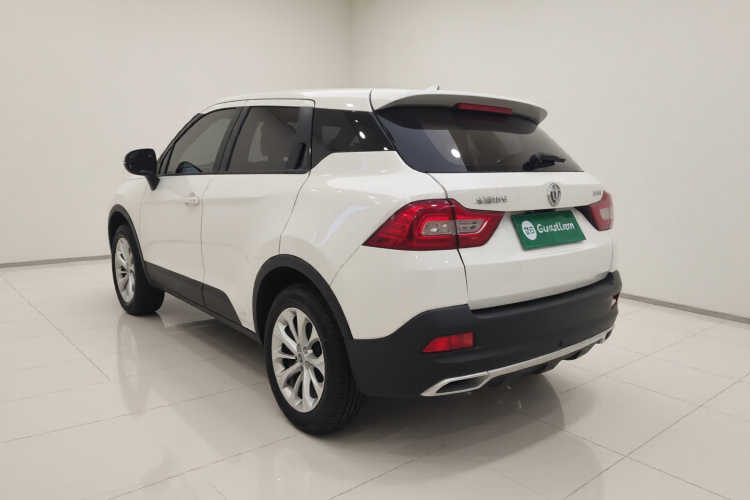 中华V3 2017款 1.5L 自动智能型车身外观5