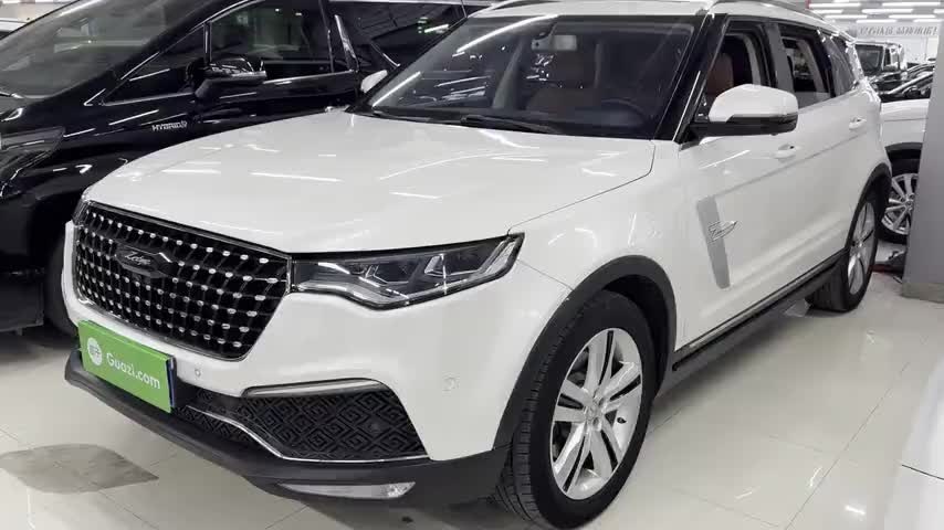 众泰T700 2017款 2.0T 自动旗舰型实拍1