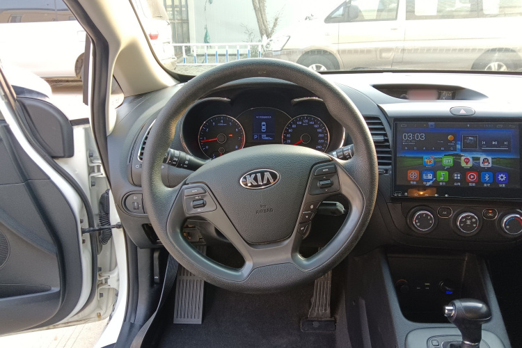 起亚K3 2015款 1.6L 自动GL局部细节13