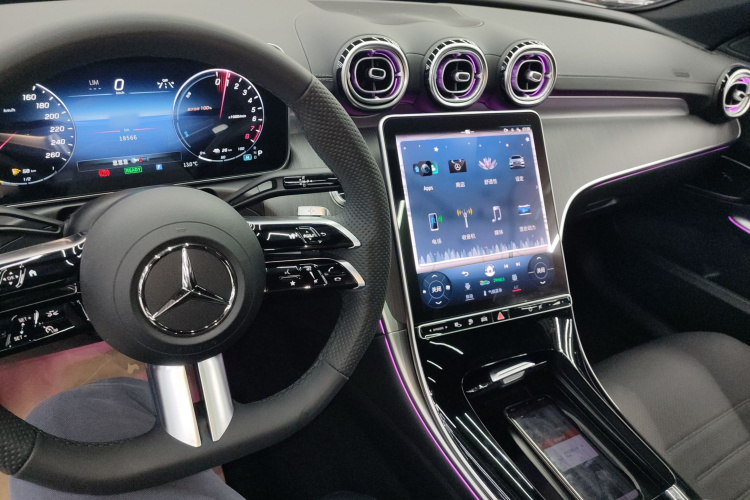 奔驰C级新能源 2023款 C 350 eL中控内饰12