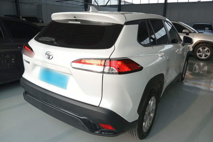 丰田 锋兰达 2023款 2.0L CVT领先版车身外观7