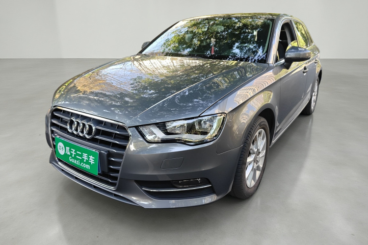 奥迪A3 2014款 Sportback 35 TFSI 自动进取型车身外观1