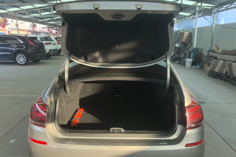 雪铁龙C5 2017款 350THP 自动豪华型机舱底盘23