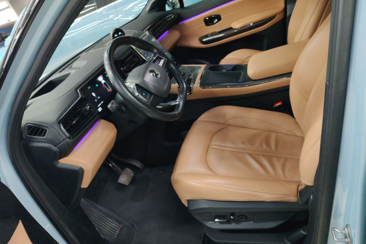 蔚来ES6 2020款 600KM 运动版中控内饰19