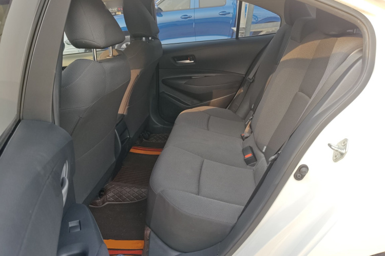 丰田 卡罗拉 2021款 TNGA 1.5L CVT先锋版中控内饰21