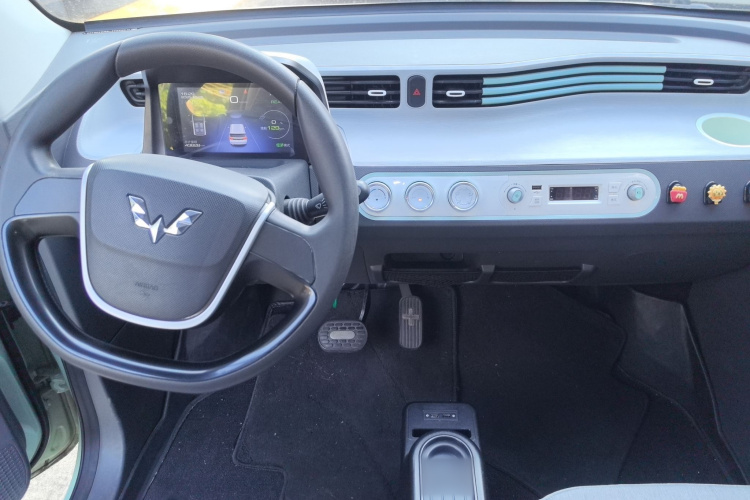 五菱汽车 宏光MINIEV 2021款 马卡龙臻享款 磷酸铁锂中控内饰7002