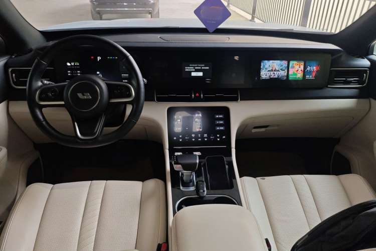 理想汽车 理想ONE 2020款 增程6座版中控内饰12