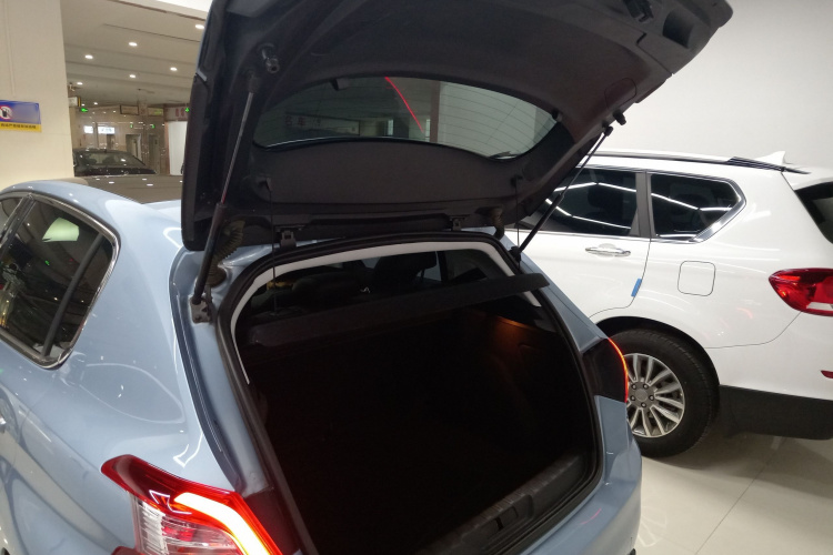 标致308S 2015款 1.6T 自动睿驰版局部细节23