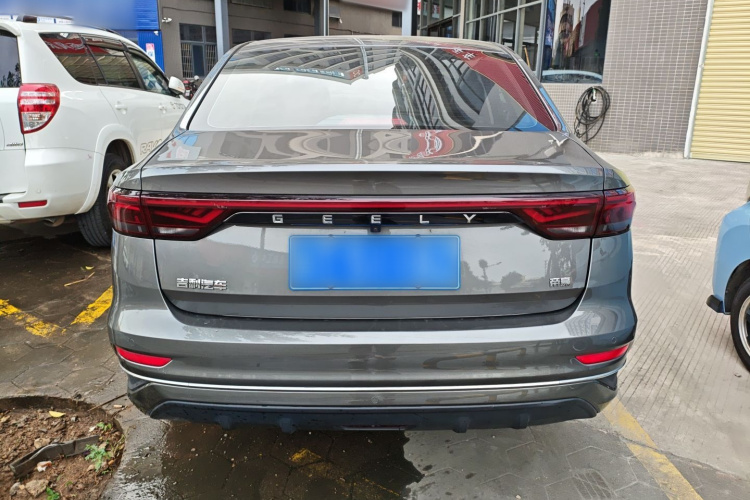 吉利汽车 帝豪 2022款 第4代 1.5L CVT尊贵型车身外观6004