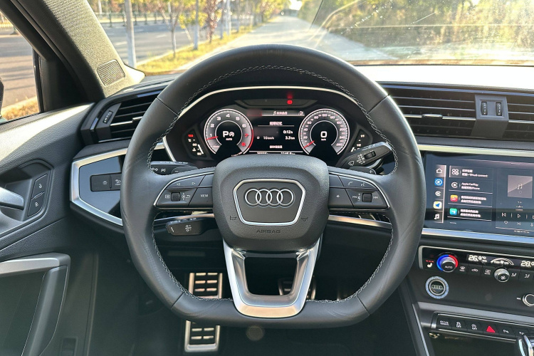 奥迪Q3 2023款 改款 45 TFSI quattro 时尚动感型局部细节13