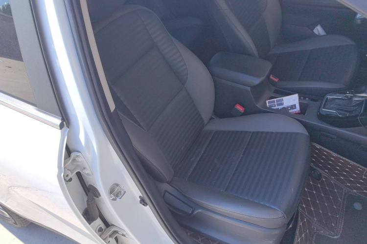 起亚 智跑 2019款 2.0L 自动智享豪华版局部细节41