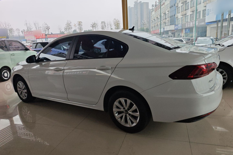 大众 宝来 2021款 1.5L 自动时尚智联版车身外观4