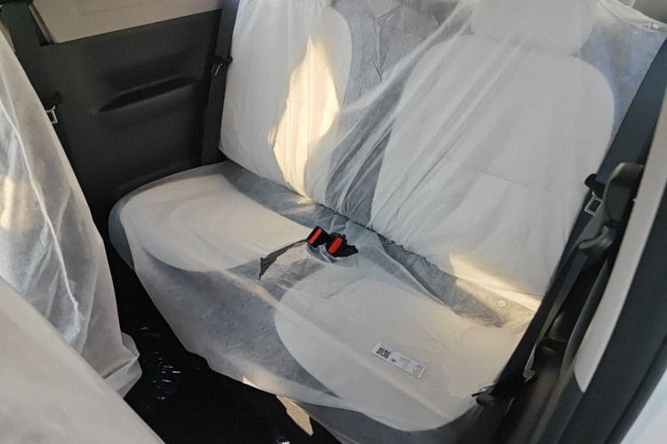 吉利银河 熊猫 2025款 210km 元气熊中控内饰21