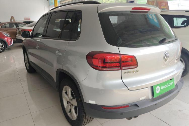 大众 途观 2013款 1.8TSI 自动两驱舒适版车身外观4