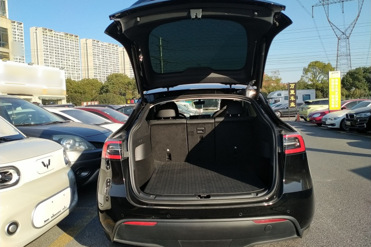 特斯拉 Model Y 2023款 后轮驱动版机舱底盘23