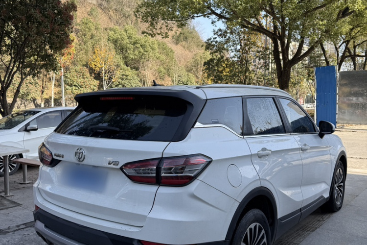 中华V6 2018款 1.5T 自动豪华型车身外观6004