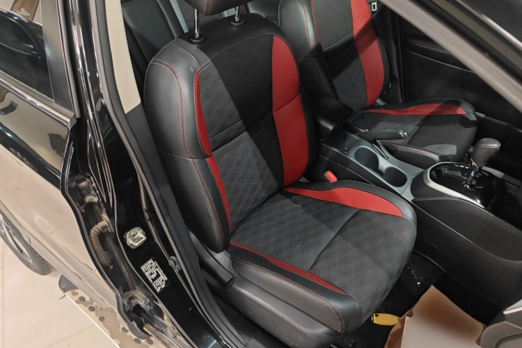 日产 逍客 2016款 2.0L CVT豪华版局部细节41