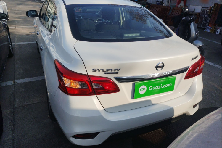 日产 轩逸 2024款 经典 1.6XE CVT舒适版车身外观6004