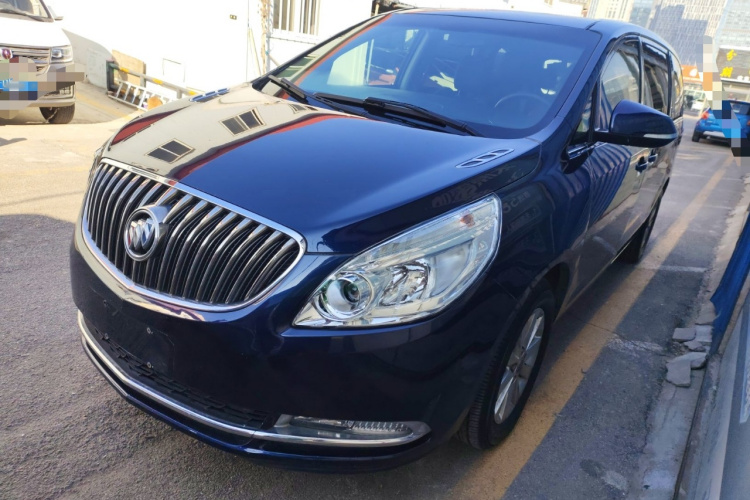 别克GL8 2015款 2.4L 豪华商务尊享版车身外观1