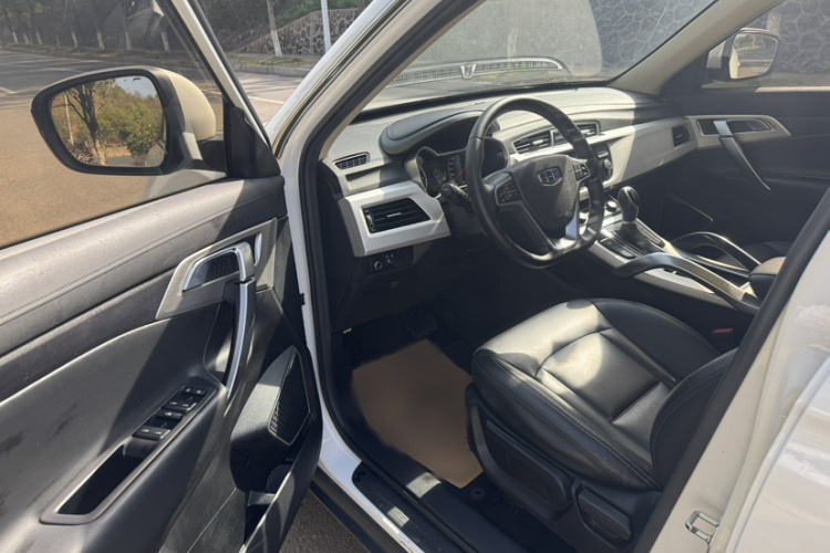 吉利汽车 博越 2018款 1.8TD 自动两驱智雅型车身外观6006