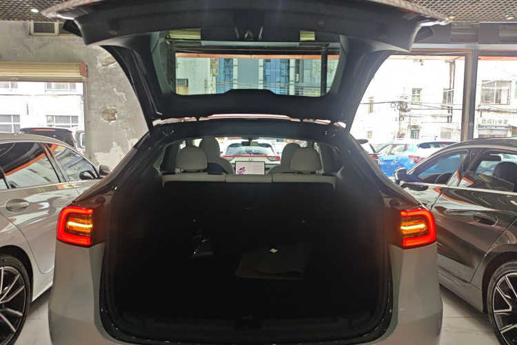 特斯拉 Model Y 2024款 后轮驱动版局部细节23