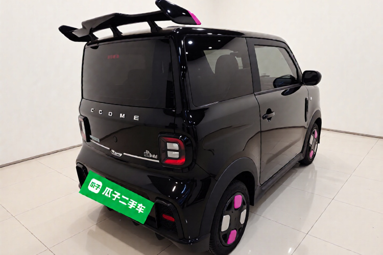 吉利银河 2024款 200km 熊猫卡丁车身外观7