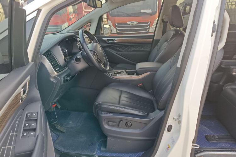 广汽传祺 传祺M8 2020款 大师版 390T 至尊版中控内饰20